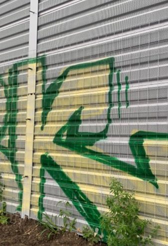 Andere vorm van graffiti op de geluidswanden